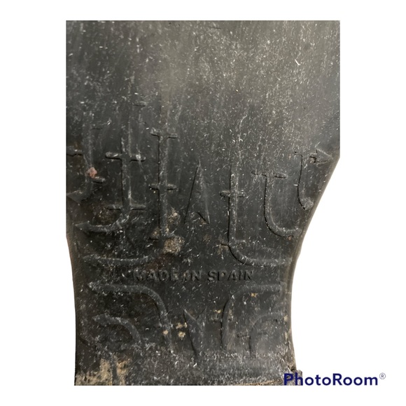 Stuart Weitzman Genuine Shearling Black Suede Velcro Boots - Picture 6 of 8